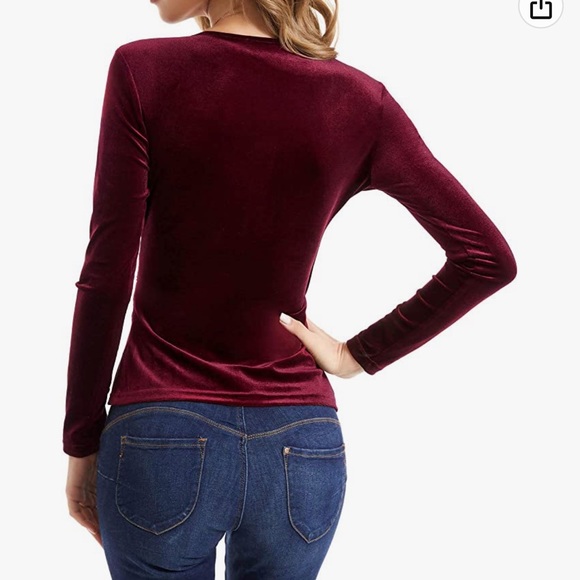 NWOT Guberry Burgundy Deep V Neck Long Sleeve Velvet Top - Picture 7 of 8